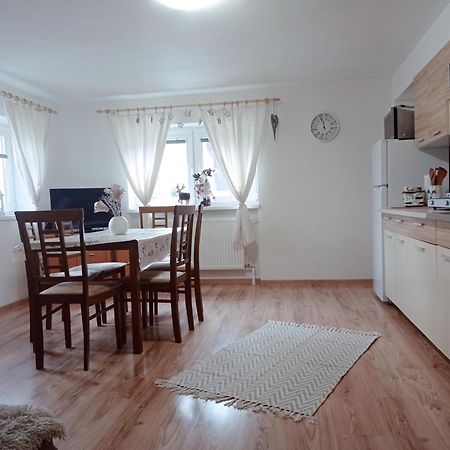 Apartman Paula -Dovolenka Pri Aquaparku Липтовски-Микулаш Экстерьер фото