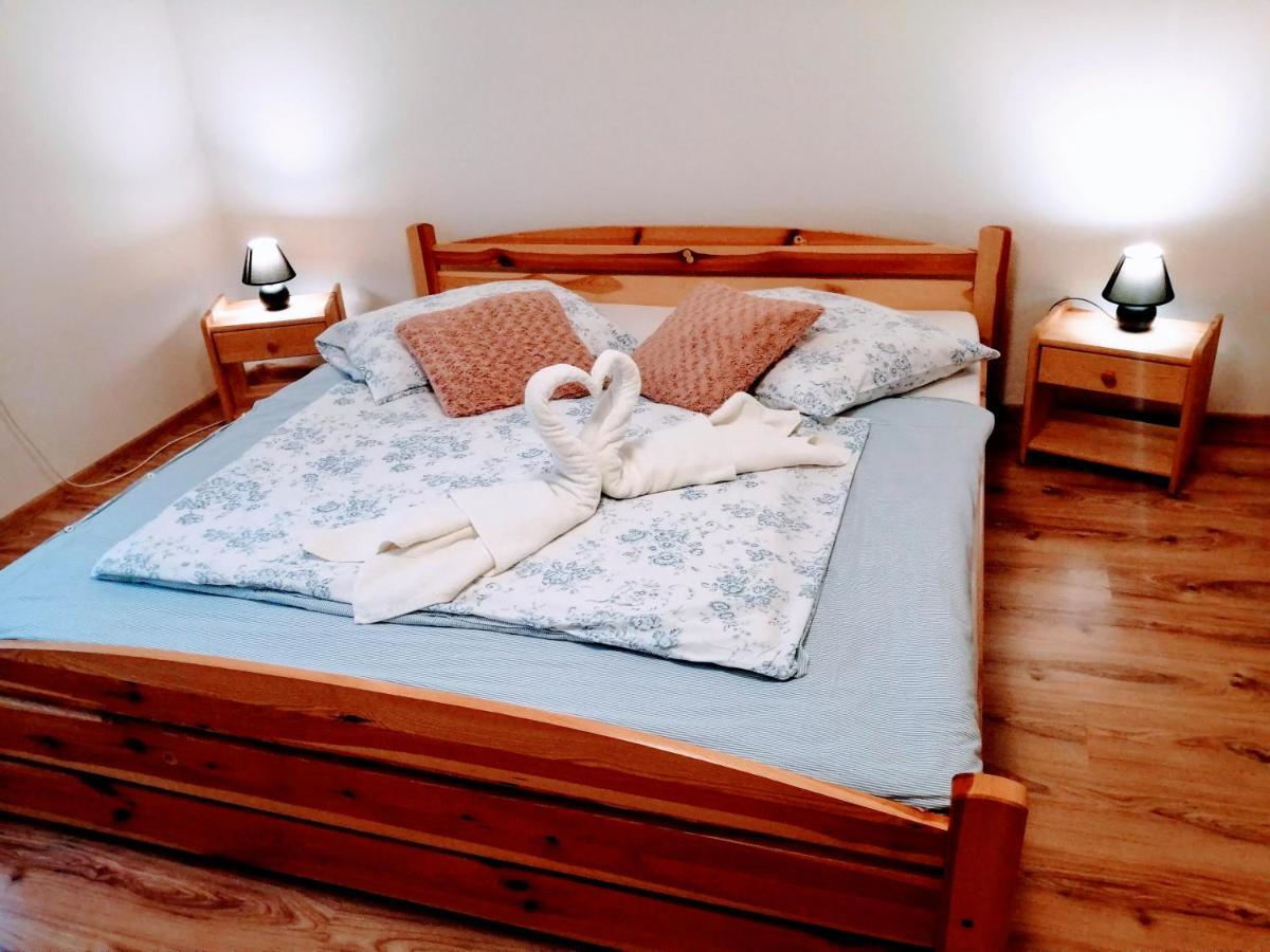 Apartman Paula -Dovolenka Pri Aquaparku Липтовски-Микулаш Экстерьер фото